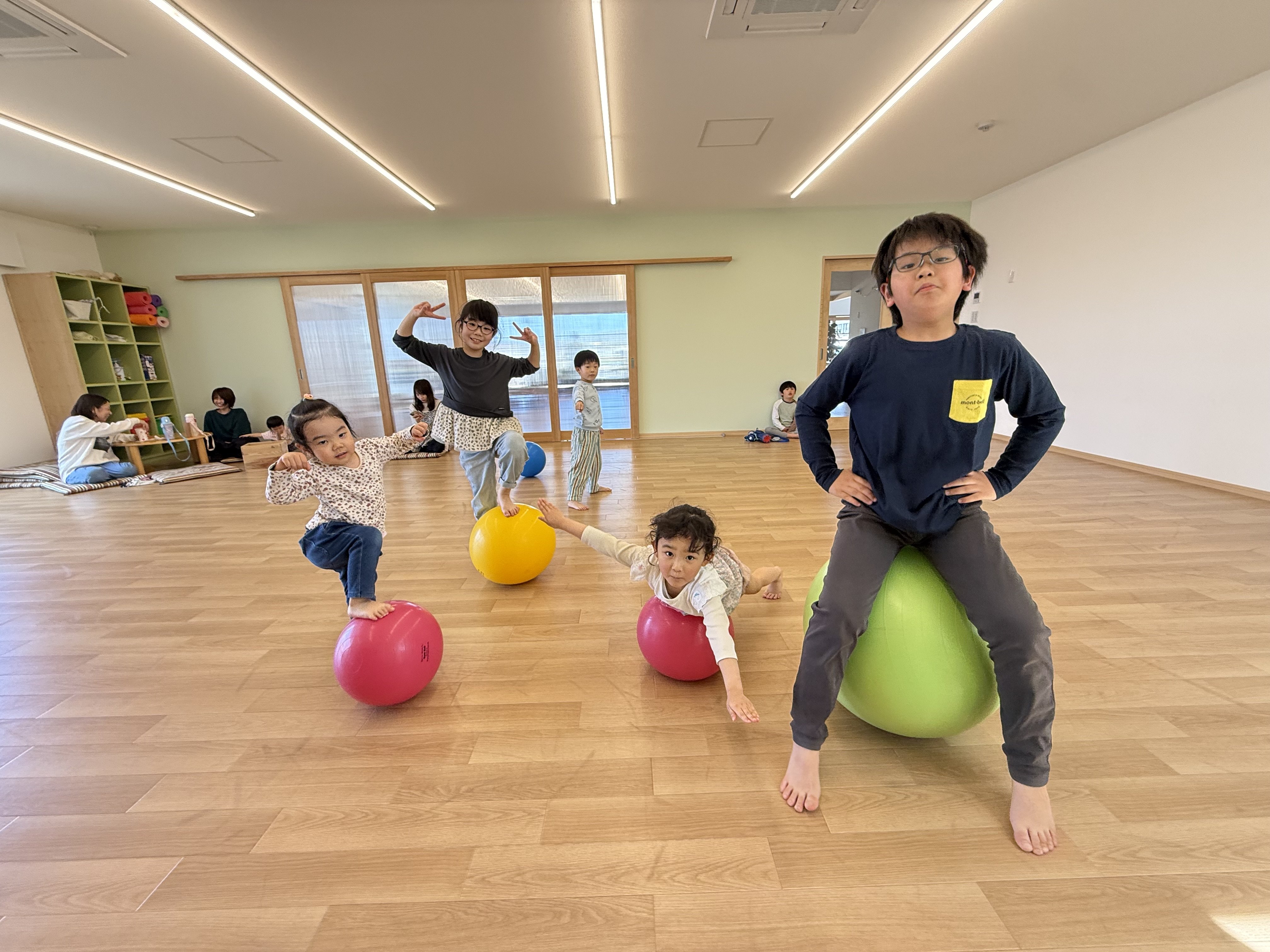 こそけんキッズバランスボール